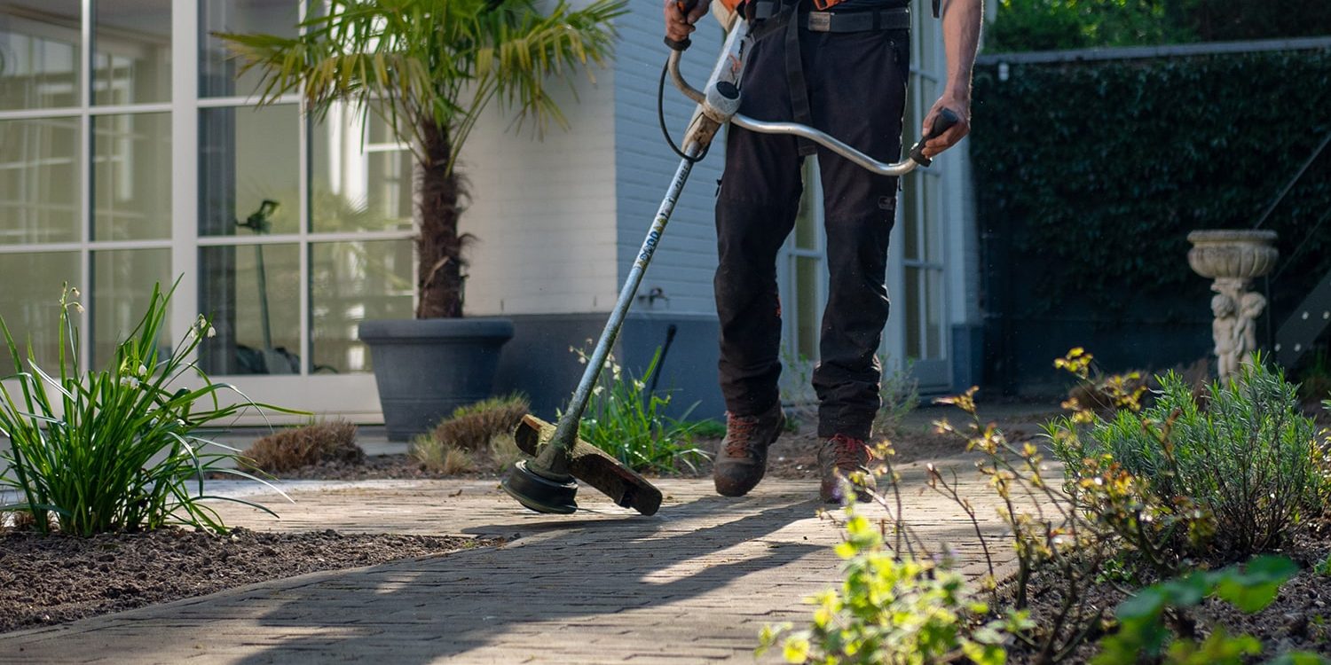 grounds services for your home with th grounds maintenance-min